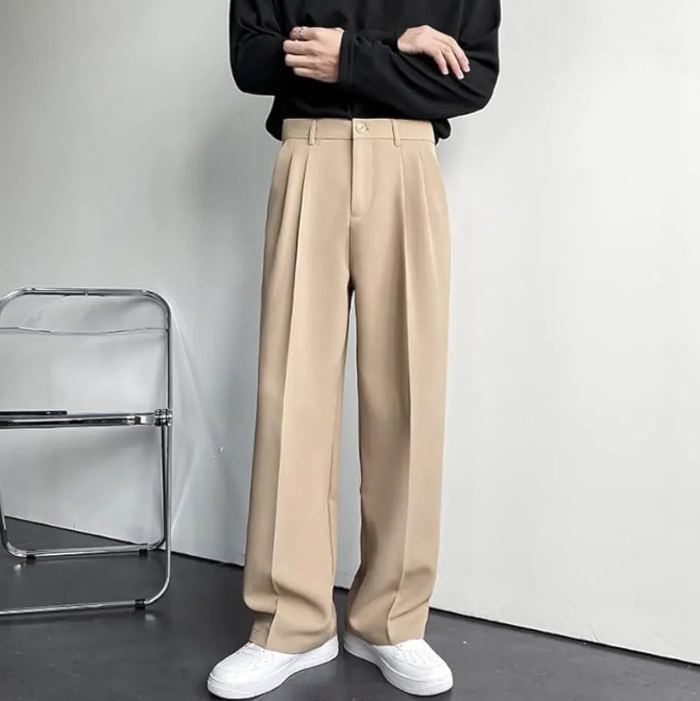 GUNSAN Slim-Fit Trousers