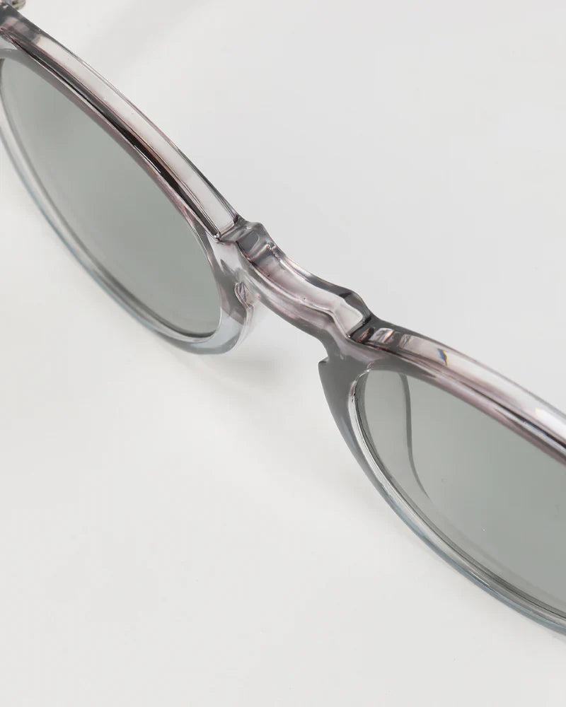 VENICE Old Money Sunglasses – Timeless Vintage-Inspired Eyewear
